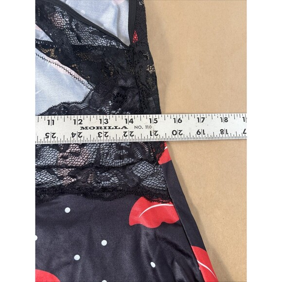 Women’s Red And Black Lips Lingerie Chemise Lace Cut Out Size Large Dress - Picture 5 of 8